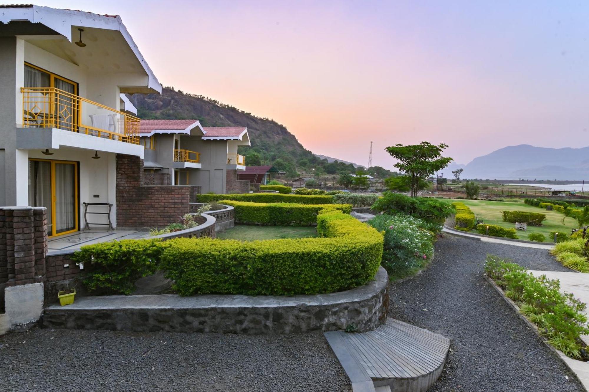 Saj By The Lake, Malshej Ghat Exterior photo